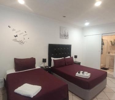 Pretoria Bed & Breakfast | Palm View Guest House