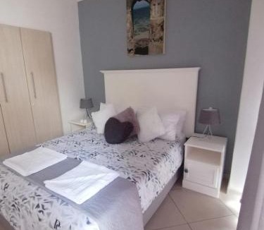 Pretoria Bed & Breakfast | Palm View Guest House