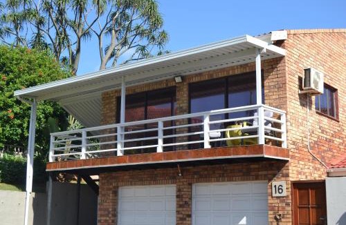 Umkomaas Apartment | Palmtree place - Stylish self catering unit