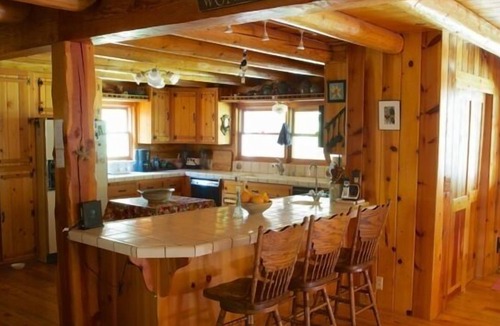 Nevada City Cabin | PAPA BEAR'S LODGE -Best Log Cabin in Nevada City Sleeps up to 10.