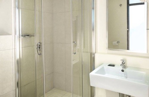 North Beach Hotel | Parade Hotel