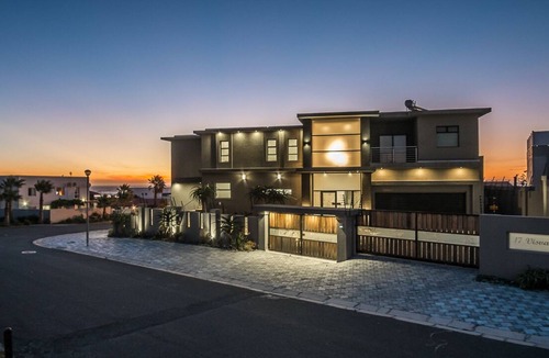 Melkbosstrand Villa | Paradise Vacation Villa