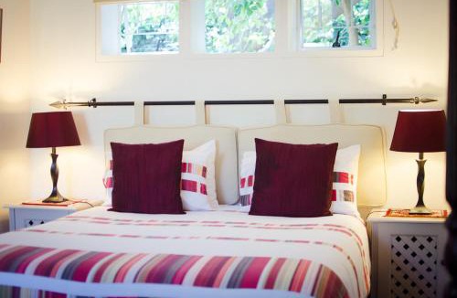 Constantia House | Paradiso Guesthouse & Self-catering Cottage