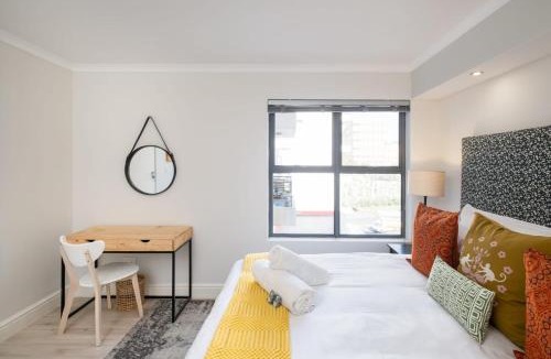 Observatory Apartment | Paragon NOMAD Walk to Restaurants Trendy Central