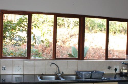 Ligfontein House | Patogeng Self Catering - Da Gama Dam view