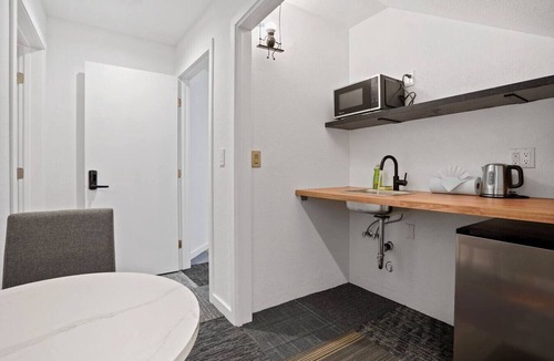 Sharp Park Apartment | Peaceful 1BR Stay | Golf & Beach