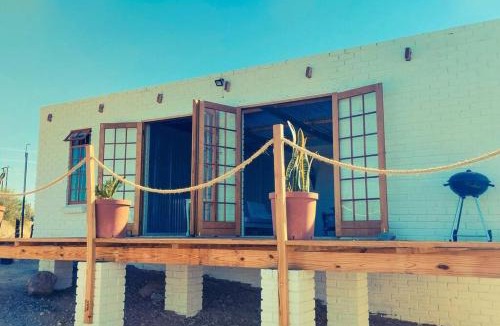 Kai !Garib Apartment | Peaceful Chalet with Vineyard View.