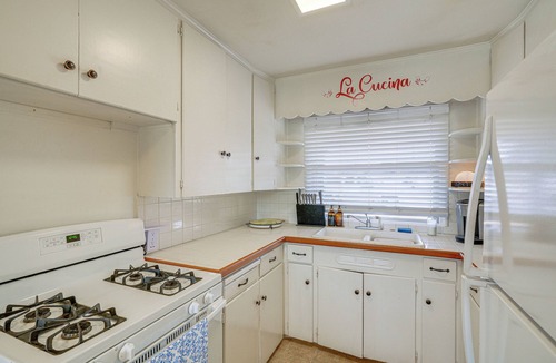 Del Rey Oaks House | Peaceful Del Rey Oaks Retreat: 2 Mi to Beaches!
