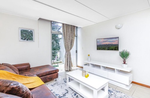 Sandown Apartment | Peaceful Getaway Apartment 2-Bedroom