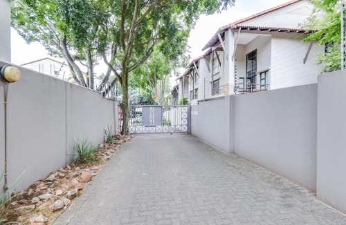 Sandown Apartment | Peaceful Getaway Apartment 2-Bedroom