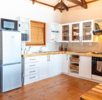 Wilderness Ski Chalet | Peak's Cabin - Endless Ocean Views - Fireplace - Fast WiFi