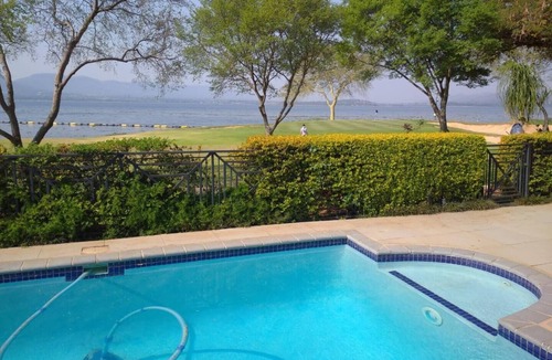Hartbeespoort Villa | Pecanwood Villa Hartbeespoort dam