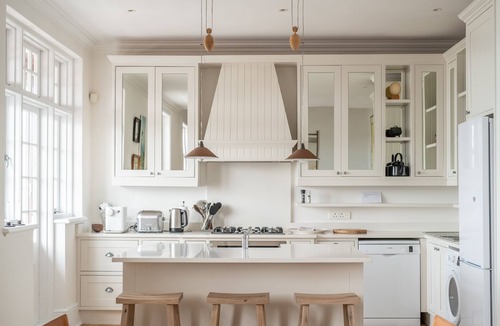 Kalk Bay Apartment | Penthouse in The Majestic Village, Kalk Bay