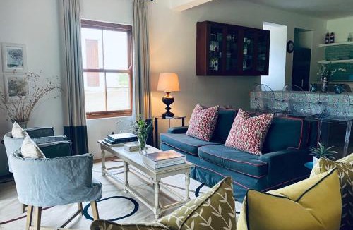 Prince Albert Apartment | Peredraai