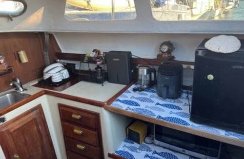 Sausalito Boat Rental | Perfect 1-bedroom boat in awesome Sausalito for a unique stay