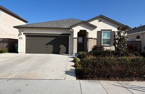 Stockton House | Perfect Midterm Stay - Spacious 3BR + Pets Welcome + Wineries Nearby