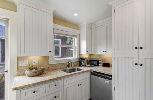 Sonoma House | Perfect Retreat location in Downtown Sonoma