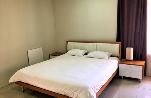 Kempton Park House | Perfect room for work, airport transit and tourism