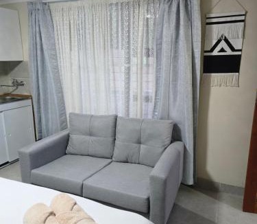 Ermelo House | Peshline Guest House Unit 0