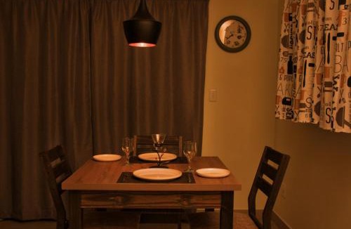 Kareeberg Apartment | Pet-Friendly, Close to Airports, Golf & Schools