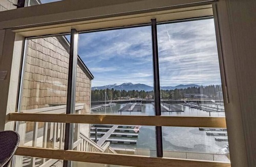 Tahoe Keys Condo | Pet Friendly Tahoe Keys Condo Walking Distance to the Lake -Monthly Stays