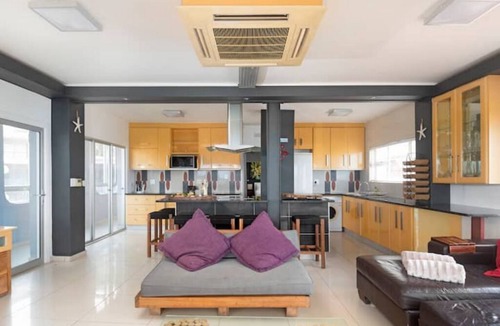 Umdloti Condo | Petfriendly, Umdloti Beachfront Escape Inverter