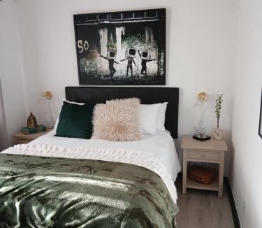 Stellenbosch House | Petite Vine