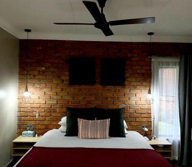 Middelburg Bed & Breakfast | Phatt Olive BnB