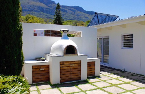 Hout Bay Villa | Picturesque Family Home with Spectacular Sea Views
