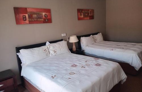 Moses Kotane Bed & Breakfast | Pilanesberg View Guest house