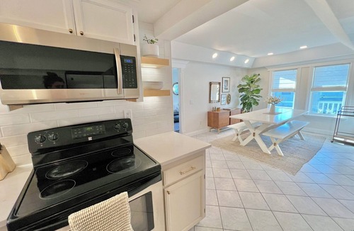 Freestone House | Pippa's Place Sebastopol - Walking Distance to Barlow!