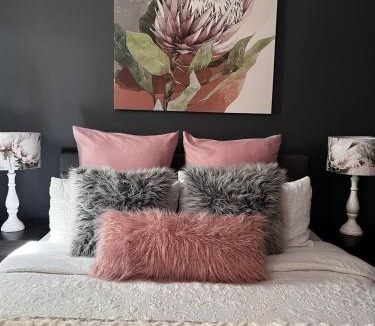 Pretoria House | Platinum Airport Lodge & Guesthouse