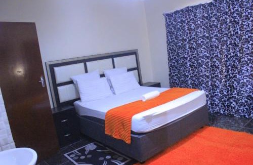 Rustenburg House | Platinum inn pty ltd