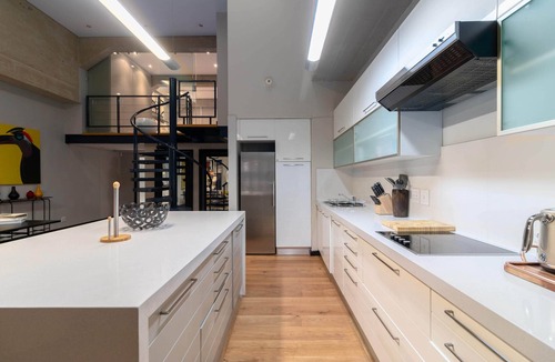 Foreshore Apartment | Playful NYC Style Loft, Two Min Walk from Long Street