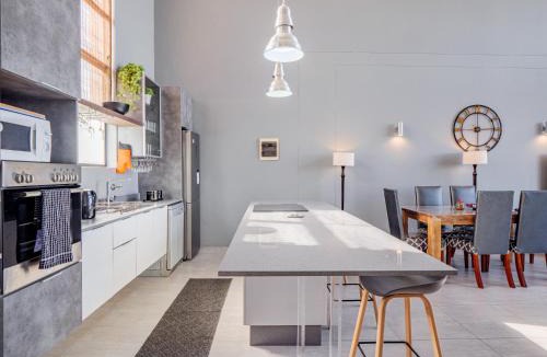 Durban Point Apartment | Point Bay - Super Stylish for Less