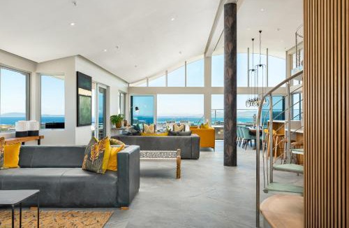 Green Point Apartment | Point Break Penthouse