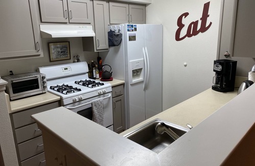 Point Reyes Station House | Point Reyes Station Vacation Home: Close to Town