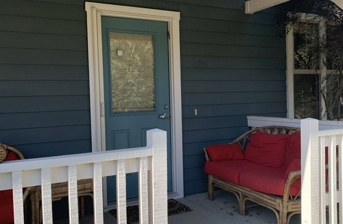 Point Reyes Station House | Point Reyes Station Vacation Home: Close to Town