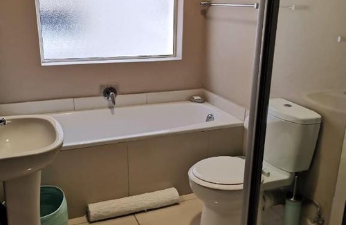 Mossel Bay Apartment | Point Village Accommodation - Estoril Villa 4