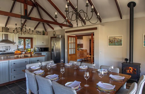 Constantia House | Pointers Villa with views of the vineyards, ocean and breathtaking sunrises.