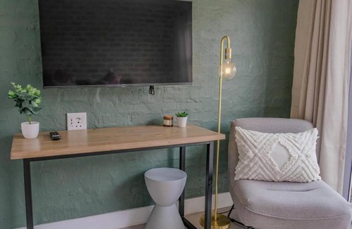 Parys Apartment | PontVineyard @ Pont de Val