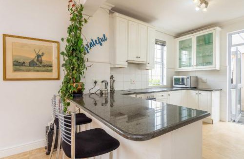 Plumstead House | Pool Secure Complex Lower Constantia