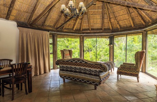 Macleantown Cabin | Premier Resort Mpongo Private Game Reserve