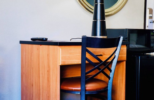 South of Market Hotel | Premium King Room, Centrally Motel SF, FreeParking, Breakfast, Near Moscone