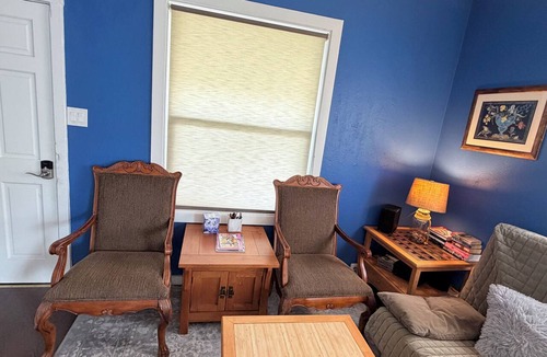 El Cerrito House | Prime location 2-bedroom house in El Cerrito for your getaway, pet friendly