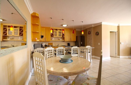 Cape Town City Centre Apartment | Pristine Apartment in the Heart of Cape Town