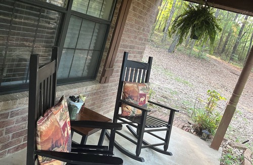 Avinger Cabin | Priv 80 secluded spa cabin retreat in woods nature ATV trails fish hunt relax