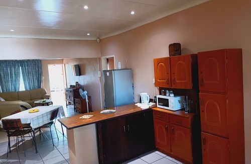 Rustenburg House | Private and Secure 2 bedroom house