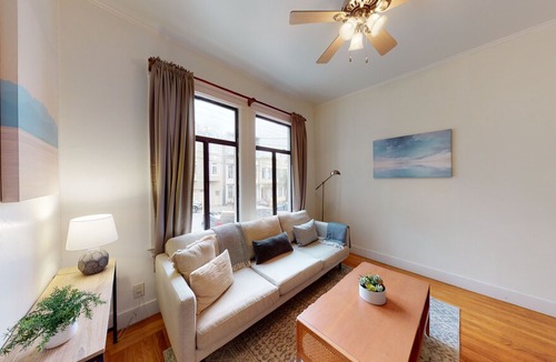 Russian Hill House | Private Bedroom in Nob Hill! FULLY SERVICED!