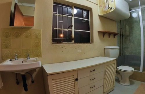 Mogale City Cottage | Private Cottage - 5 minutes to the Cradle of Humankind